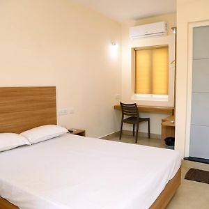 Oceanside Mahabalipuram - With Beach Access